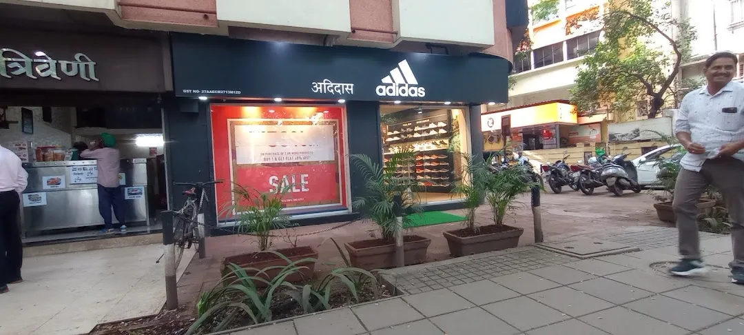 Adidas store in on sale pune