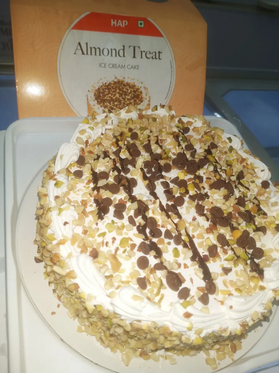 Arun Ice Creams Pune, Hatsun Daily, Sagar Agencie - Almond Treat Ice Cream  Cake | Facebook