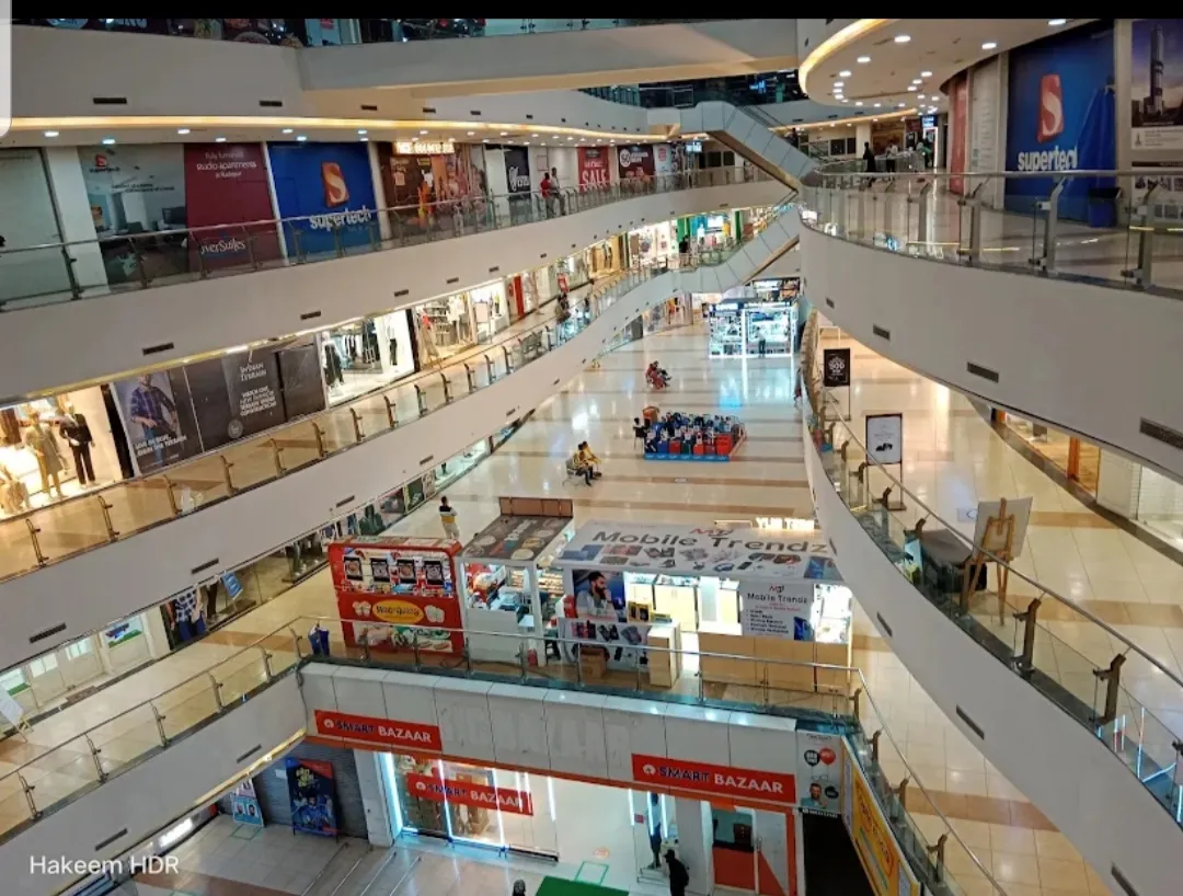 Louis philippe - Louis Philippe store metropolis mall Rudrapur