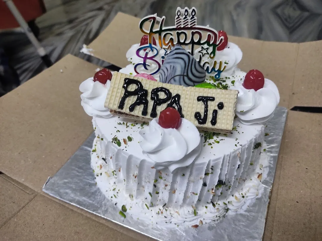 Midnightcake.com - #Happy #Birthday #Papaji . Just made the #moments  #memorable with a #delicious #fresh #fruit #cake at #sharp 12 #midnight  from #midnightcake . #Book it #online for your #Daddy in 3