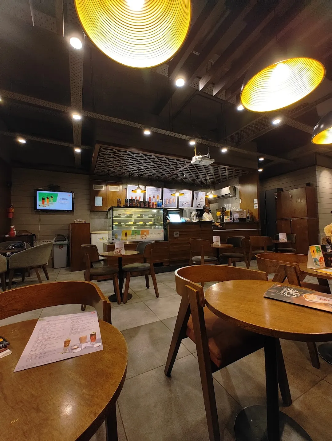 CCD, LUCKNOW - Picture of Cafe Coffee Day, Lucknow - Tripadvisor