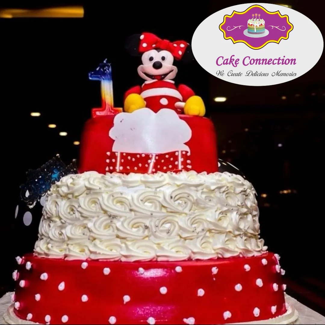 Cake Connection TC - Traverse City, MI Wedding Cake Designer