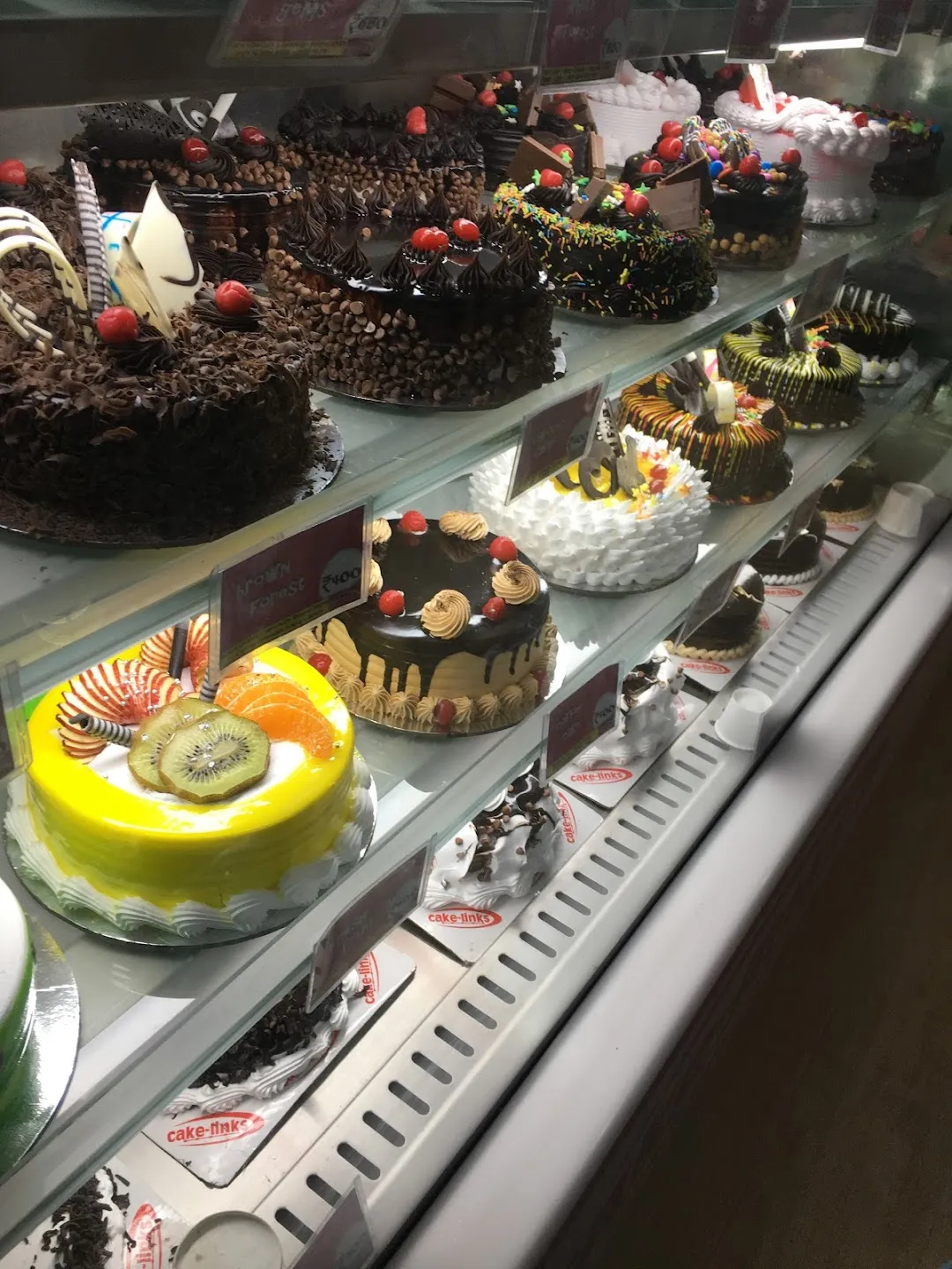 Cake-Links, Nagpur, Near Dharampeth Tower - Restaurant menu and reviews