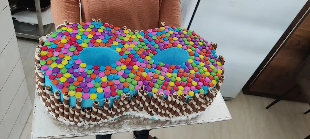 Black Forest Cake – Cake Waves