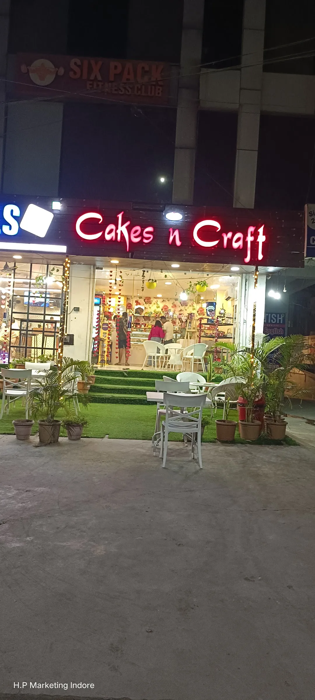 Ice Balls - Sunday evening gets better when clubbed with tempting  @iceballs_ snacks and chilled mocktails! We're waiting to see you. 📍 Bhawarkua Outlet, Ice Balls near Cakes n Craft, Tower Square, Indore . . #