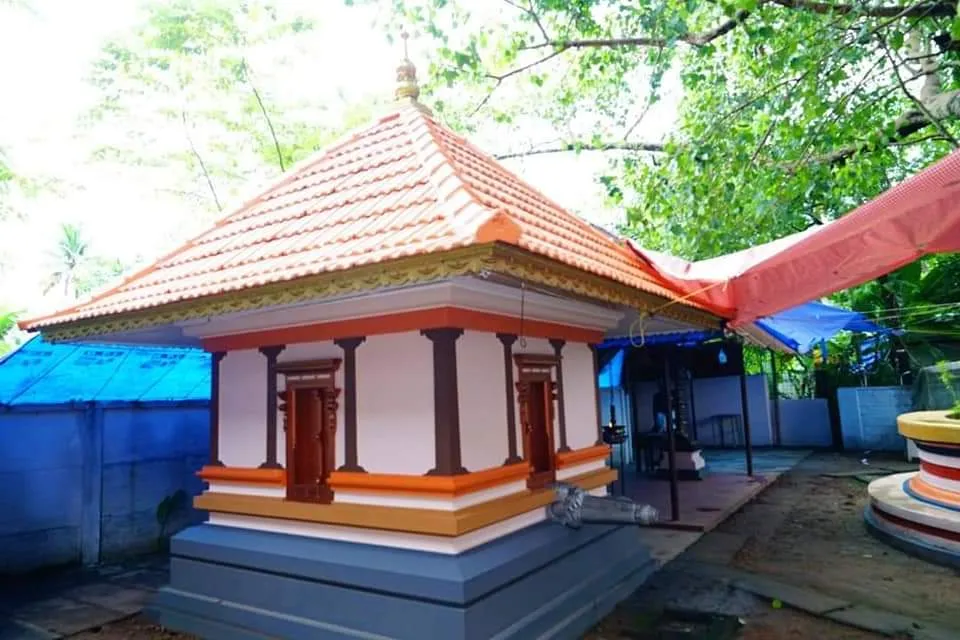 Best Top Rated Hindu temple in Aluva, Kerala, India | Yappe.in