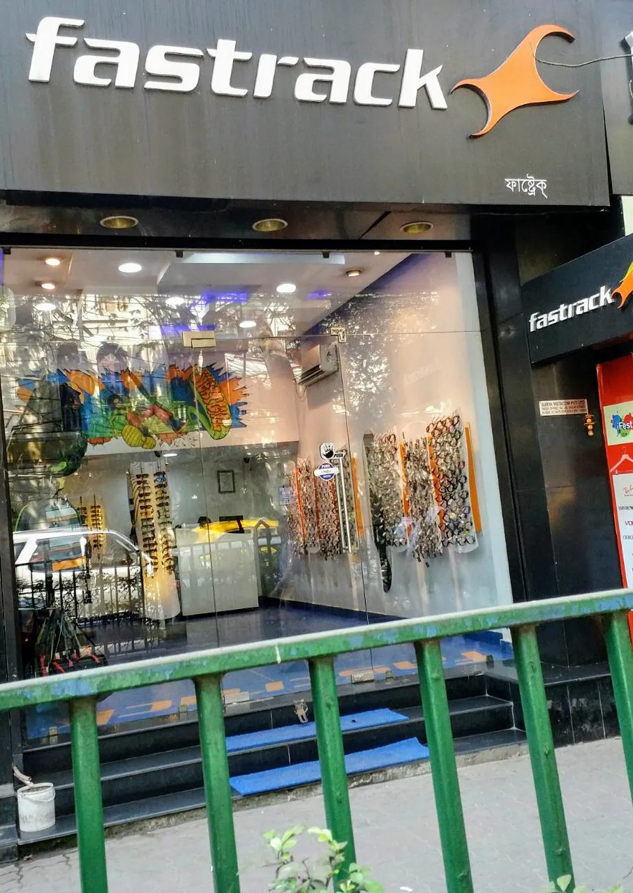 Nearby cheap fastrack shop