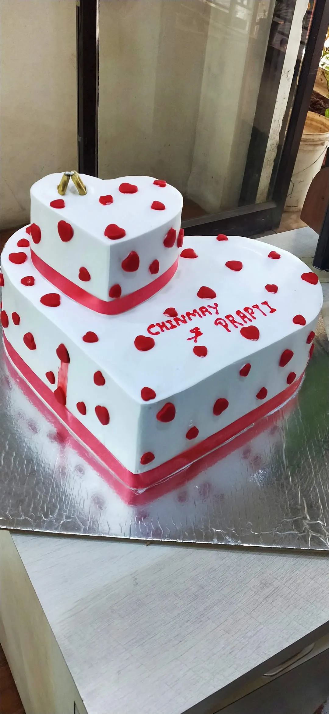 Cakes-away In Delhi | Order Online | Swiggy