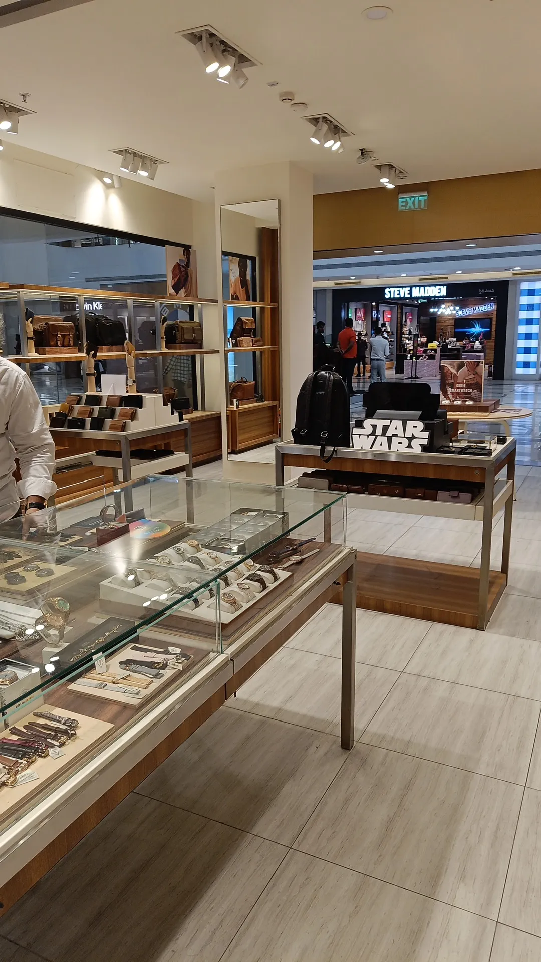 Fossil Exclusive Store Inorbit Mall Watch store Hyderabad