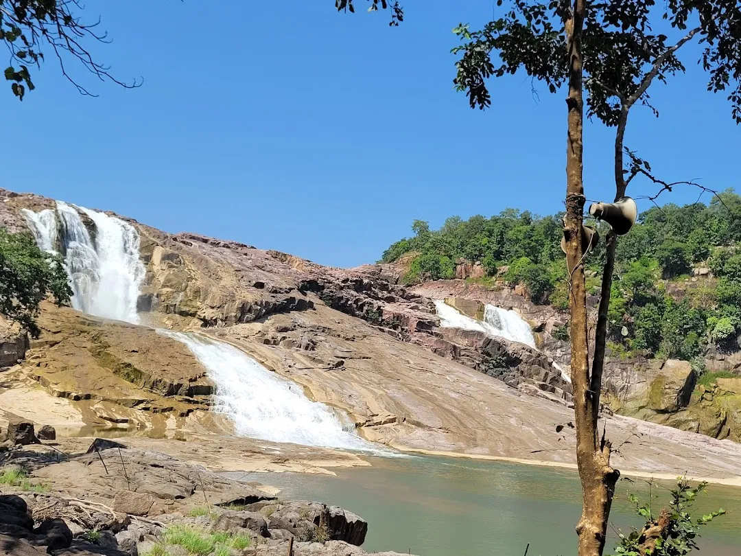 Hyderabad to Kuntala waterfalls and the Sriram sagar Reservoir, Telangana -  Road Trips - TriFOD