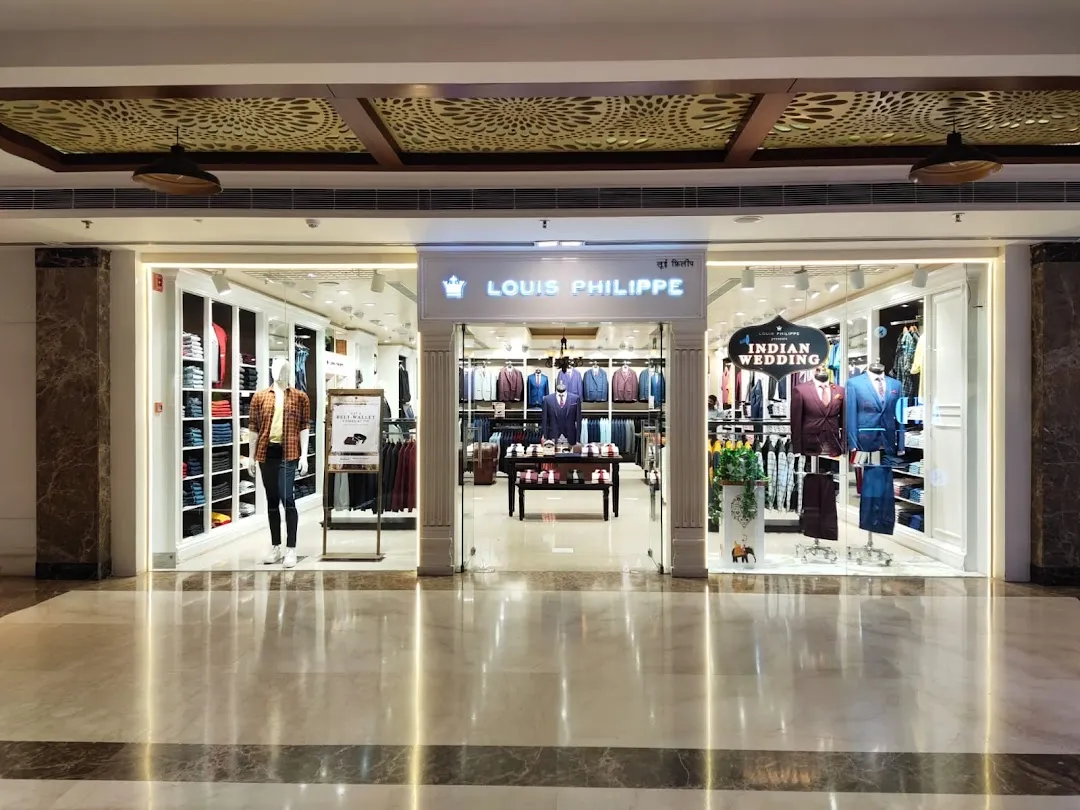 Louis Philippe - Factory Outlet - Clothing store - Lucknow - Uttar Pradesh