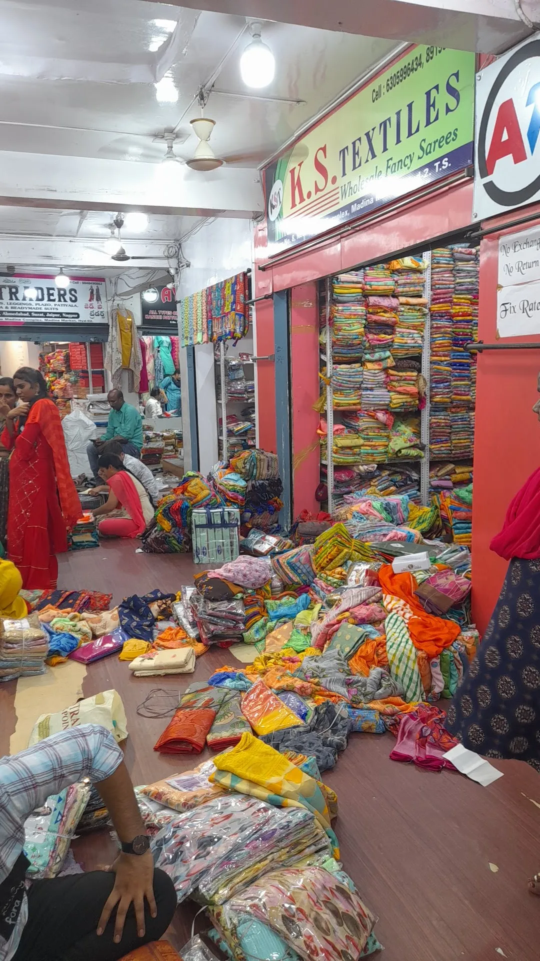 Madina Wholesale Sarees Hyderabad Market | Latest Daily wear Saree Wholesale  Online Shopping | - YouTube