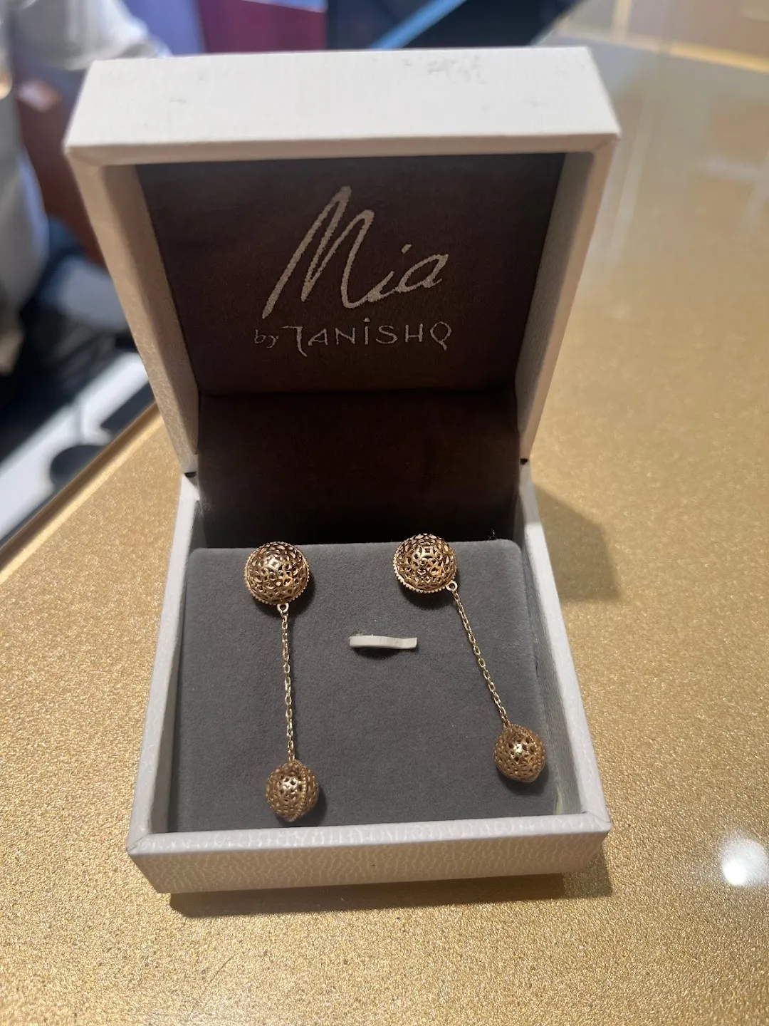 Mia by hot sale tanishq earrings