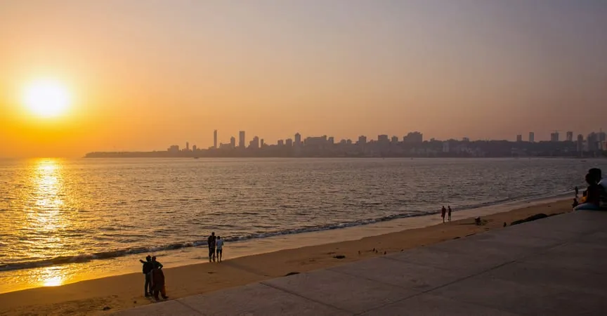 Mumbai Chowpatty Beach - Tourist attraction - Mumbai - Maharashtra |  Yappe.in