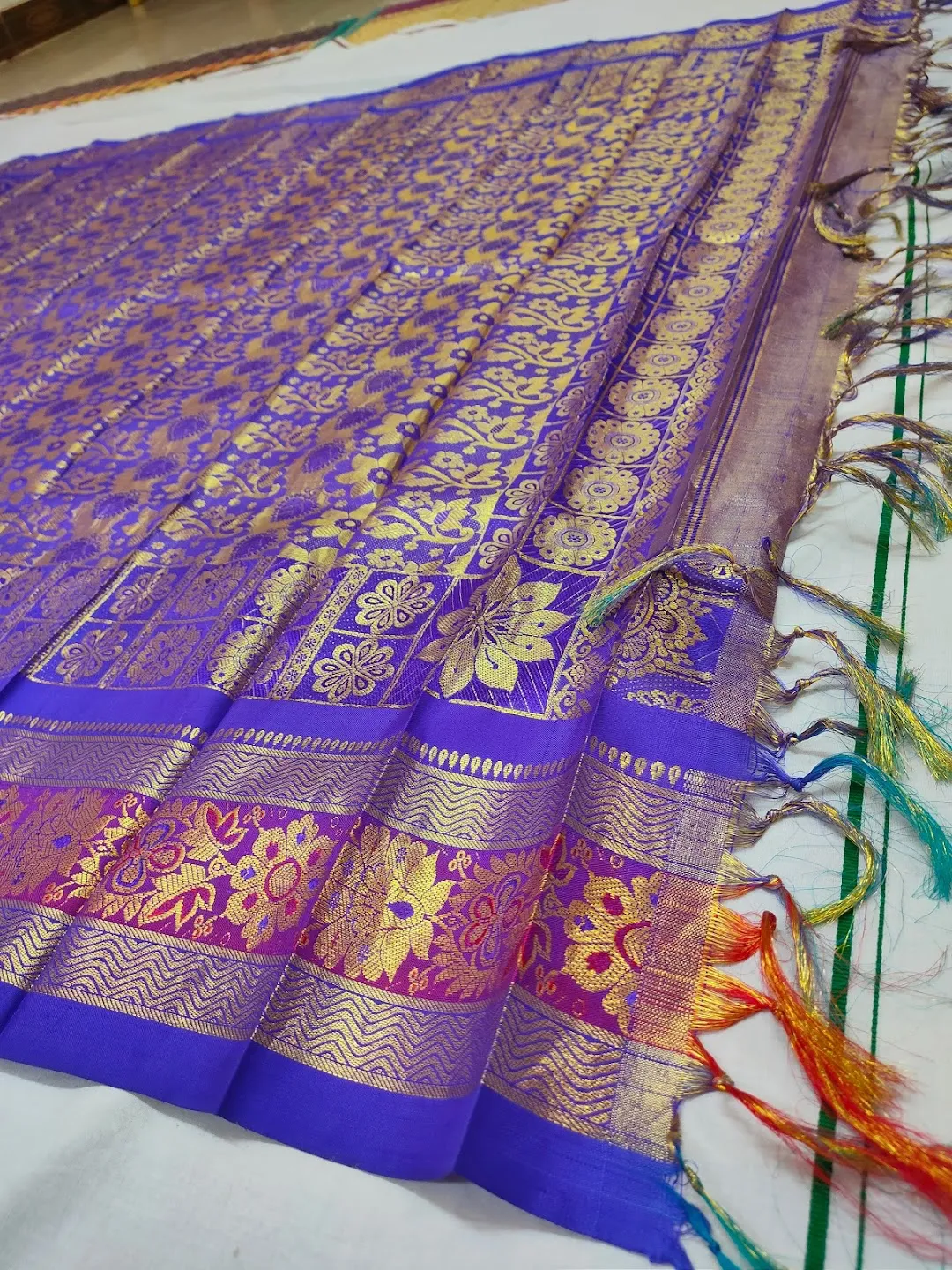 Nandhini silks  Silk store  Siruvandadu  Tamil Nadu  Yappein