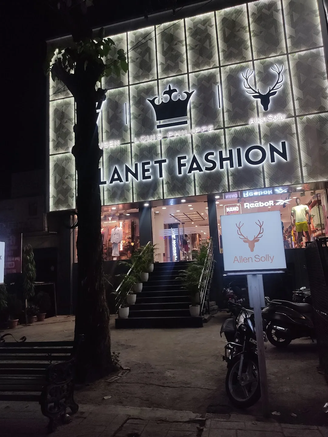 PLANET FASHION (VAN HEUSEN, LOUIS PHILIPPE, ALLEN SOLLY, PETER