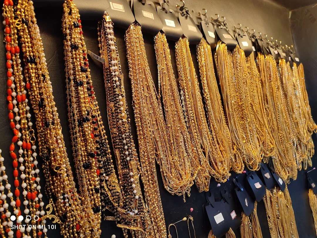 Gold covering jewellery sale shop near me