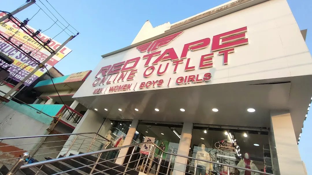 Red tape showroom on sale near tilak nagar