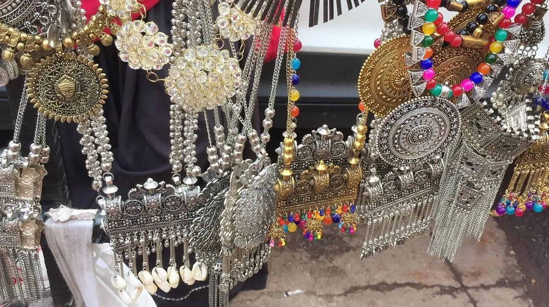 Traditional Jewelry For Sale - Attractive Stock Video | Knot9