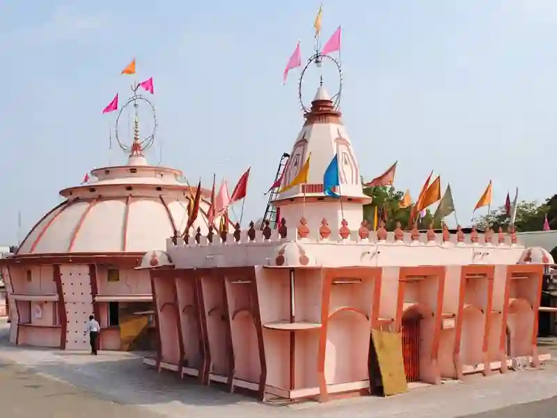 Shree Dadaji Dhuniwale Dham (Dada Darbar) - Hindu temple - Khandwa - Madhya  Pradesh | Yappe.in