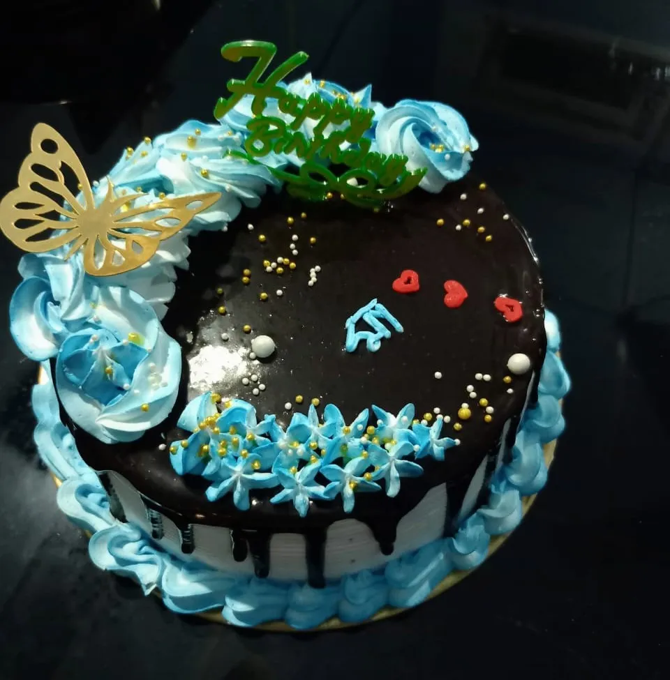 Share 75+ happy birthday shreya cake pic super hot - in.daotaonec