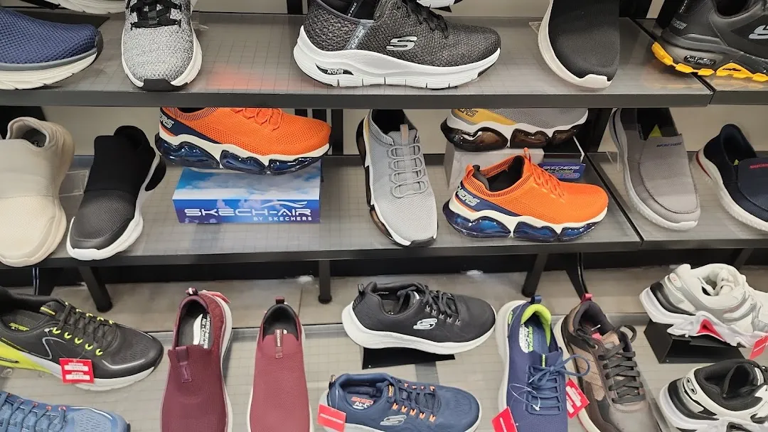 Skechers shoes in clearance mumbai