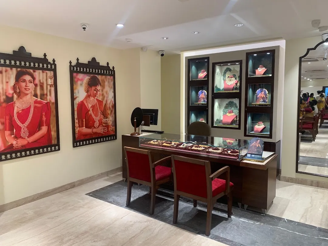 Anna hot sale nagar tanishq