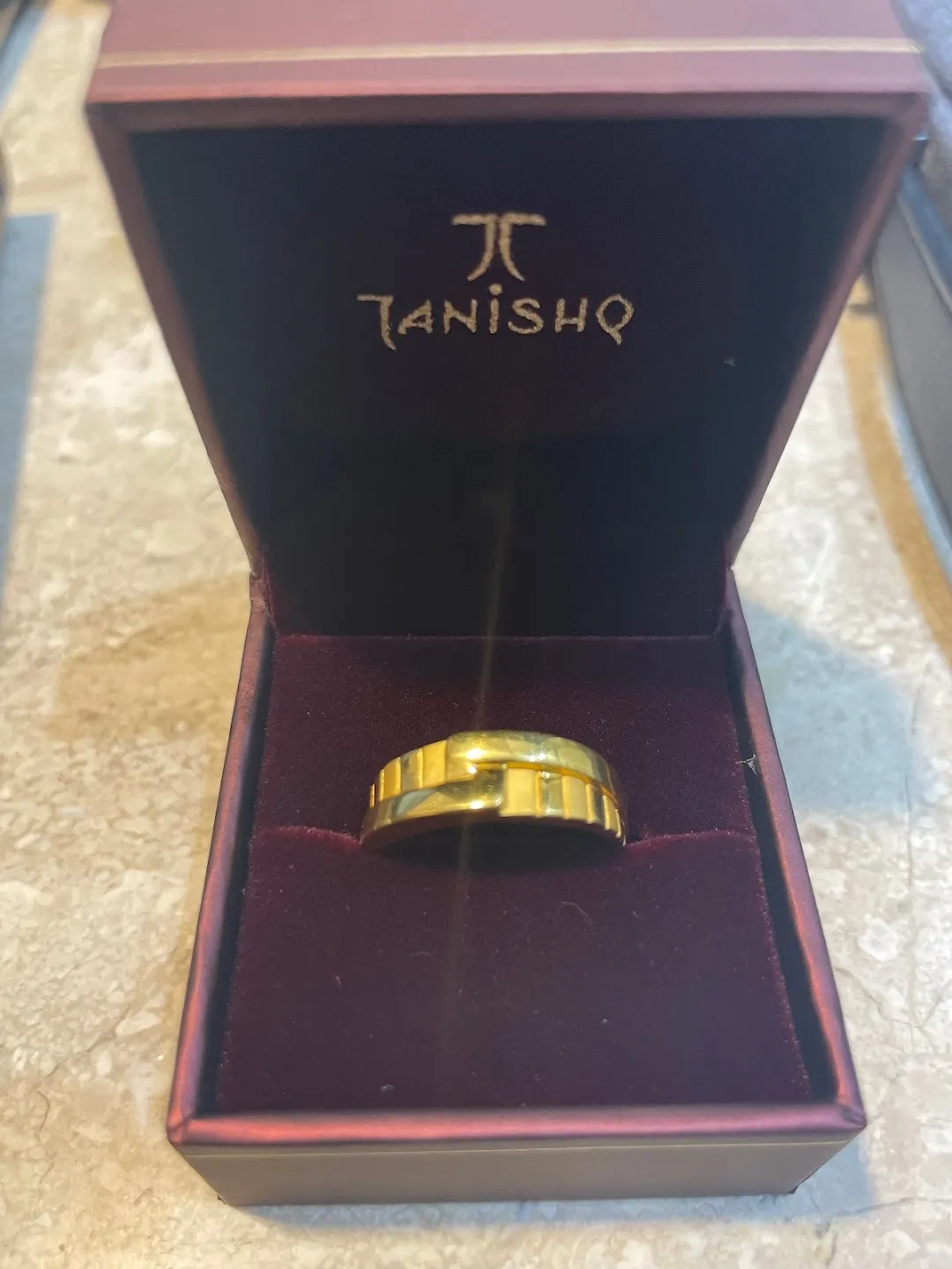 Tanishq ring clearance box