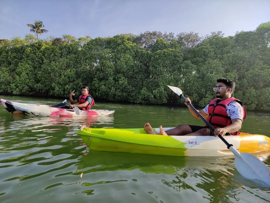 Varkala kayaking & boating golden Island - Travel Agent in Kayikkara