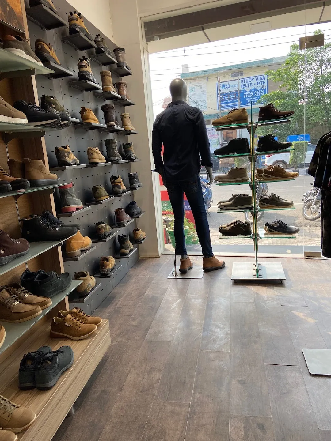 Woodland shoes showroom sales near me