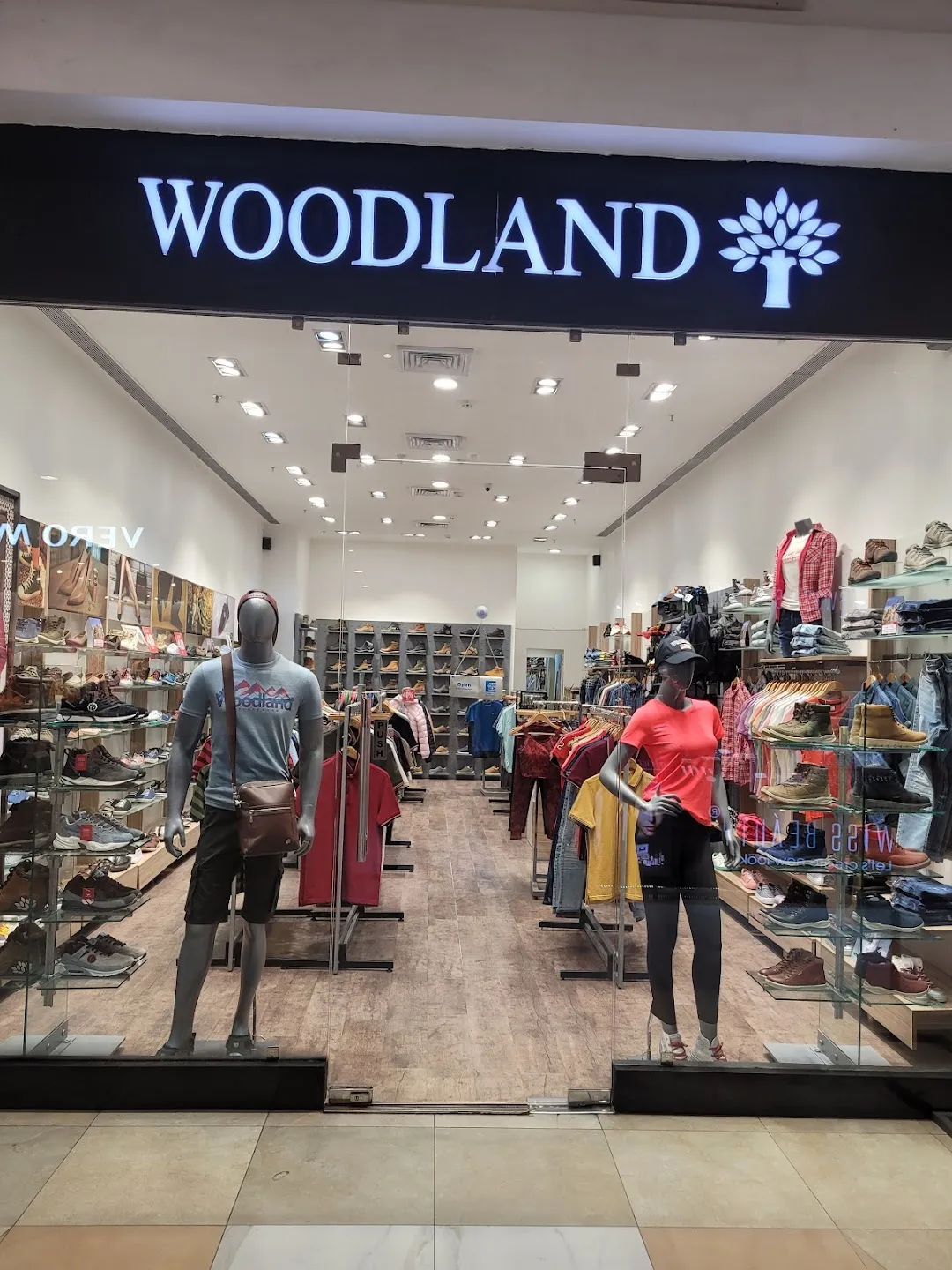 Woodland showroom deals forum mall