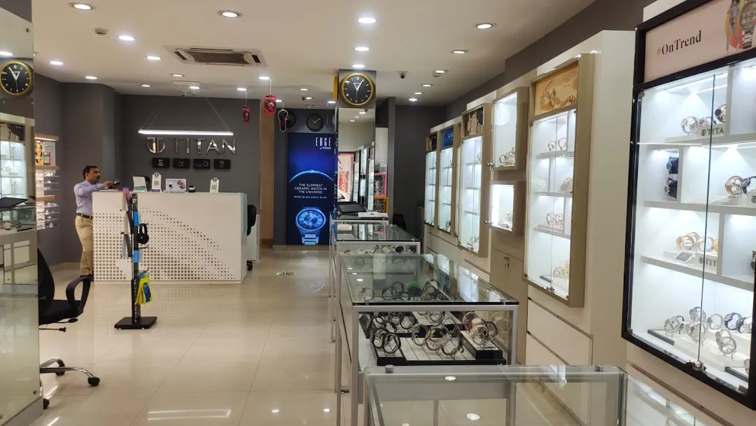 Titan World Watch store Kolkata West Bengal Yappe.in