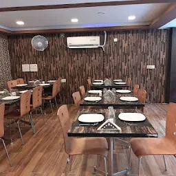 12to12 restaurant tnagar