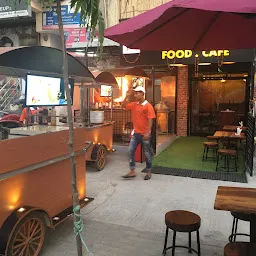 7Teen Street Food Cafe