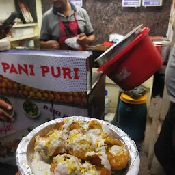 A.K. Nagariya Gupchup Centre (Street food)