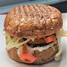 A Marron Burger