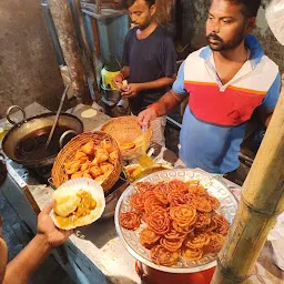 আদি মালঞ্চ কর্মিবৃন্দ রেস্টুরেন্ট ( Adi Maloncha Kormibrindo Restaurant )