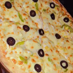 Aah chak pizza
