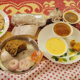 Aaicha Swayampak Maharashtrian Restaurant