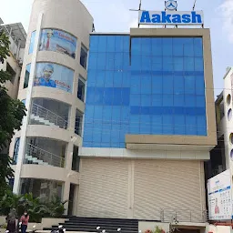 Aakash Institute, Latur