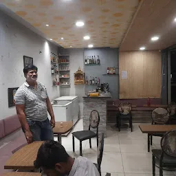 Aarohi's Pokket Cafe