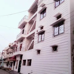 Aashiyana Girls Hostel