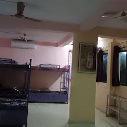 Aashiyana Hostel & Dormitory