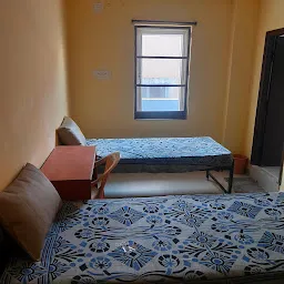 Aashraya Men’s Hostel