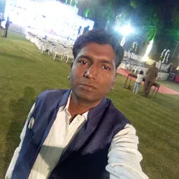 Abhay Bagh Garden