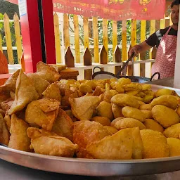 Abhiruchi Vadapav Junction