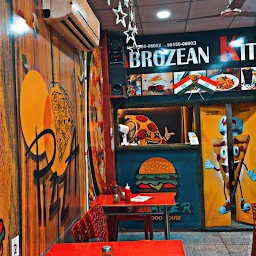 Abrozean kitchen pizza & cafe