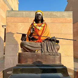 Adi Shankaracharya statue Varanasi