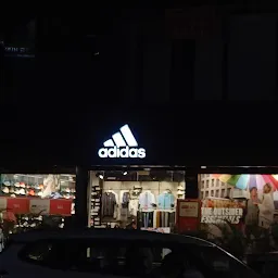 Adidas Exclusive Showrom