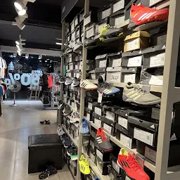 adidas Factory Outlet